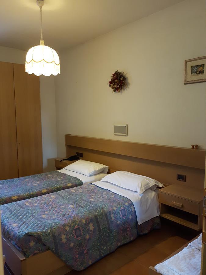 Hotel Pizzo Degli Uccelli Castello Tesino Eksteriør billede
